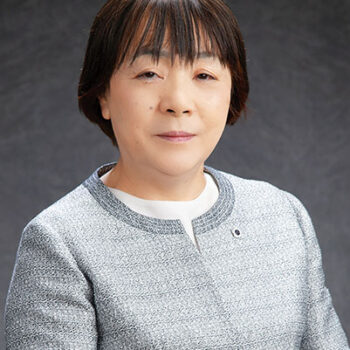 山口県看護協会　会長　西生  敏代